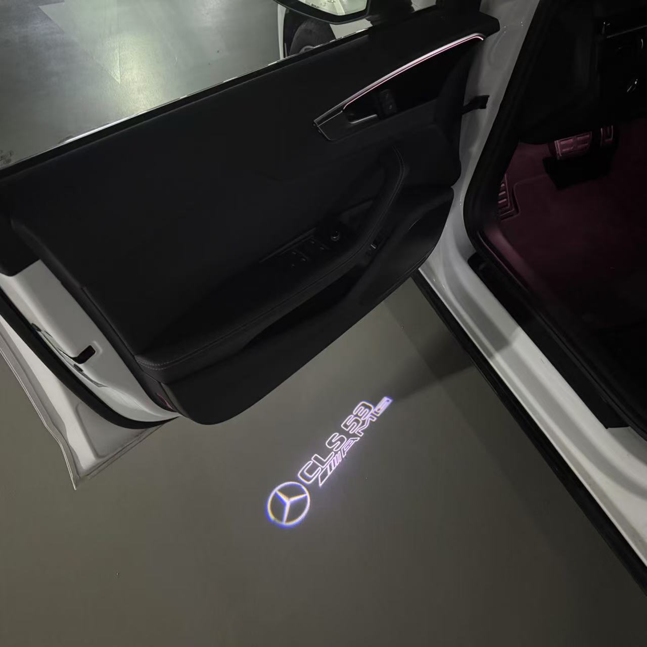MERCEDES BENZ  CLS 53 AMG LOGO PROJECTOT LIGHTS  (quantity 1 = 1 sets/2 door lights)Nr.03f04