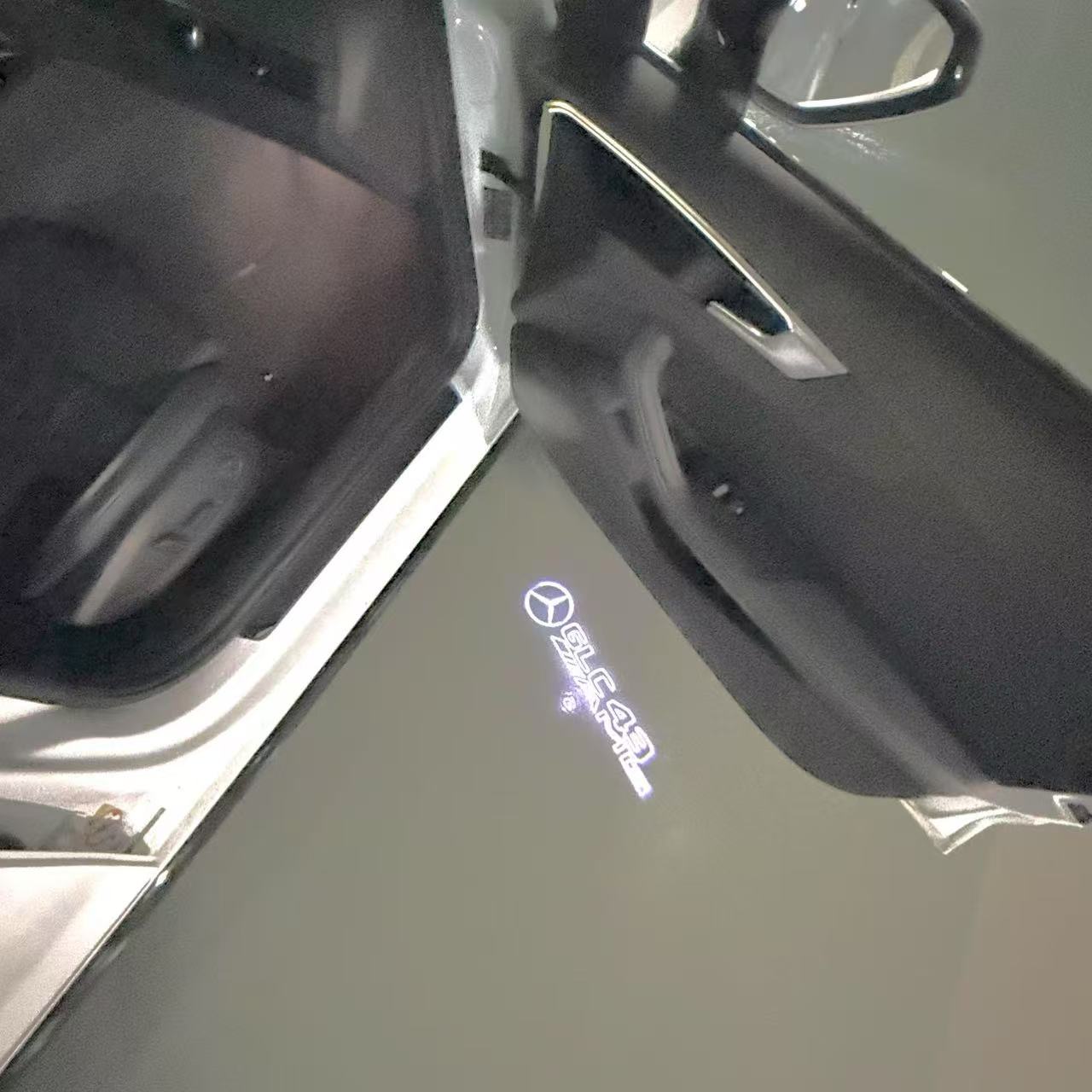 MERCEDES BENZ GLC 43 AMG LOGO PROJECTOR LIGHTS  (quantity 1 = 1 sets/2 door lights)Nr.03f027