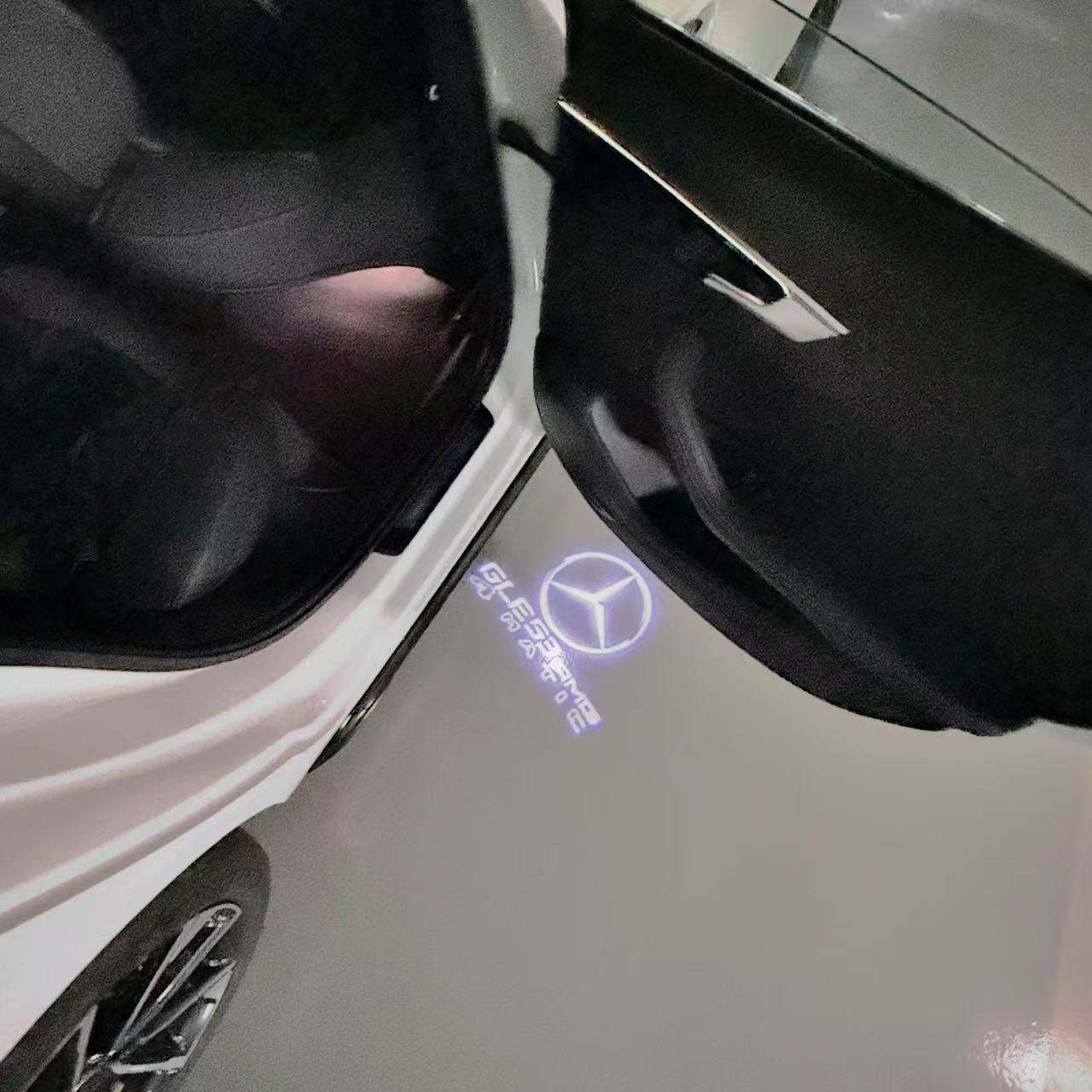 MERCEDES BENZ GLE 53 AMG LOGO PROJECTOR LIGHTS  (quantity 1 = 1 sets/2 door lights)Nr.03f031