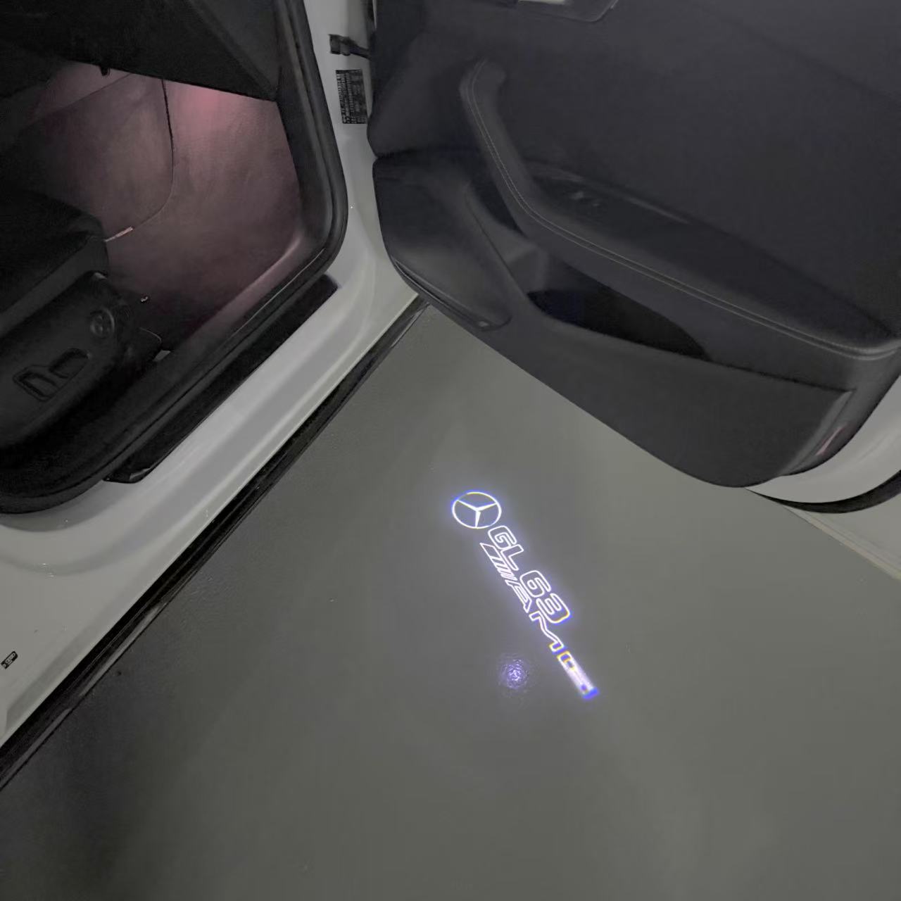 MERCEDES BENZ GL 63 AMG LOGO PROJECTOR LIGHTS  (quantity 1 = 1 sets/2 door lights)Nr.03f05