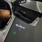 BMW M3 LOGO PROJECTOR LIGHTS Nr.24 (الكمية 1 = 1 مجموعة / 2 أضواء باب)