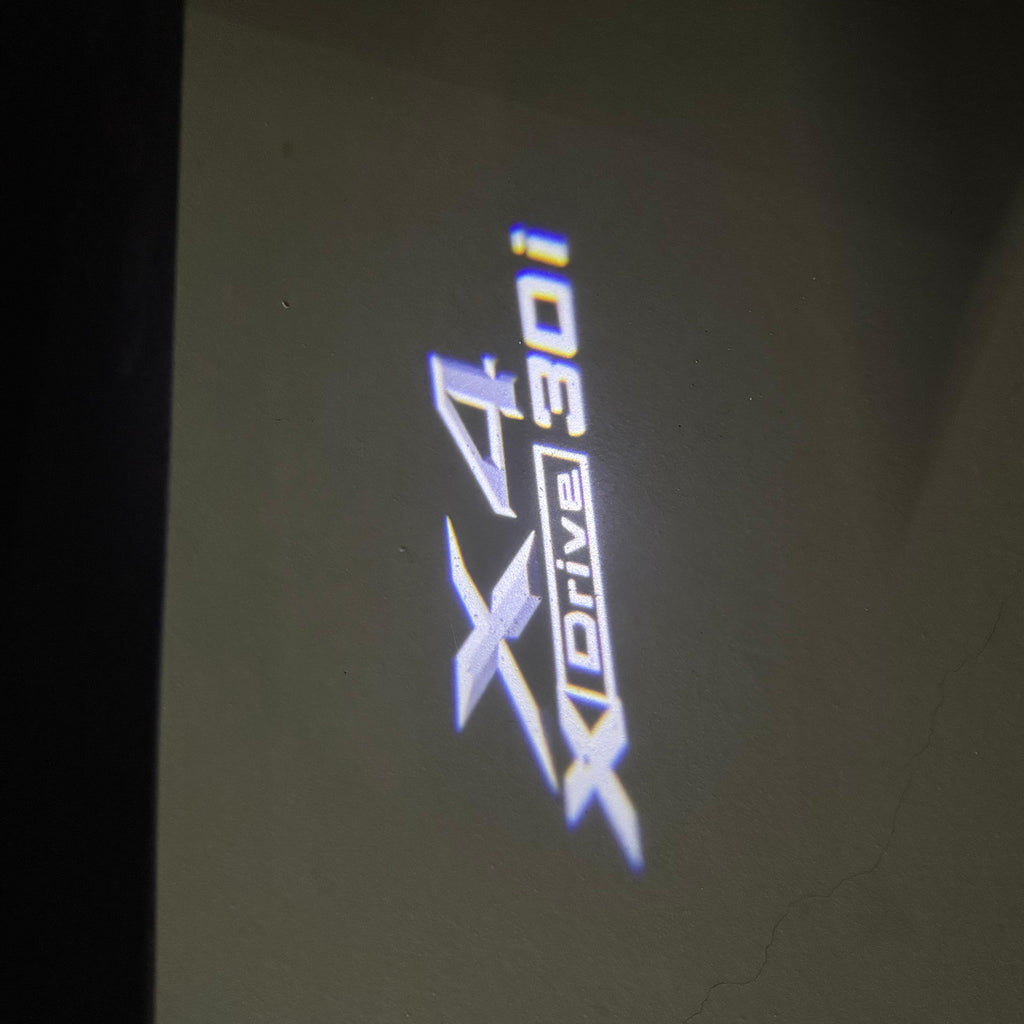 BMW M3 LOGO PROJECTOR LIGHTS Nr.24 (الكمية 1 = 1 مجموعة / 2 أضواء باب)