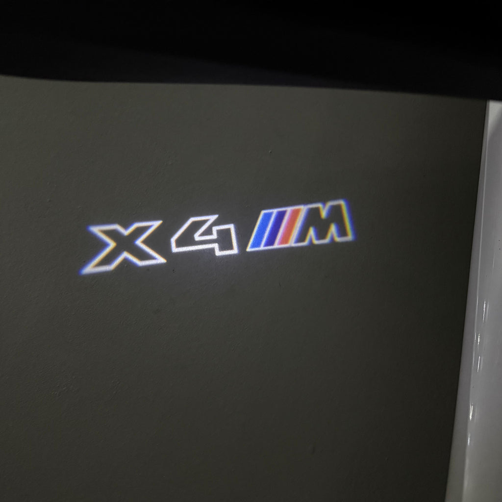 BMW M3 LOGO PROJECTOR LIGHTS Nr.24 (الكمية 1 = 1 مجموعة / 2 أضواء باب)