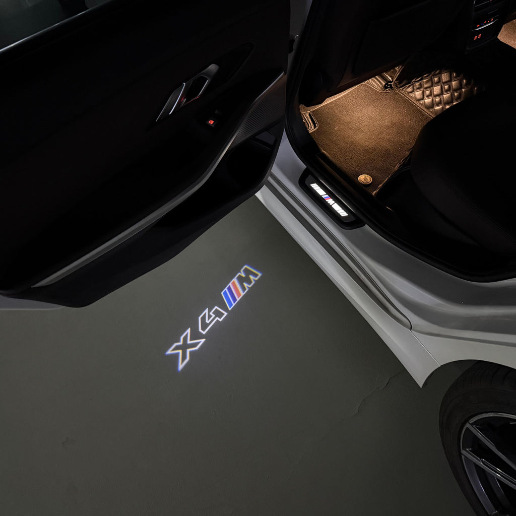 BMW M3 LOGO PROJECTOR LIGHTS Nr.24 (الكمية 1 = 1 مجموعة / 2 أضواء باب)