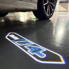 BMW M3 LOGO PROJECTOR LIGHTS Nr.24 (الكمية 1 = 1 مجموعة / 2 أضواء باب)