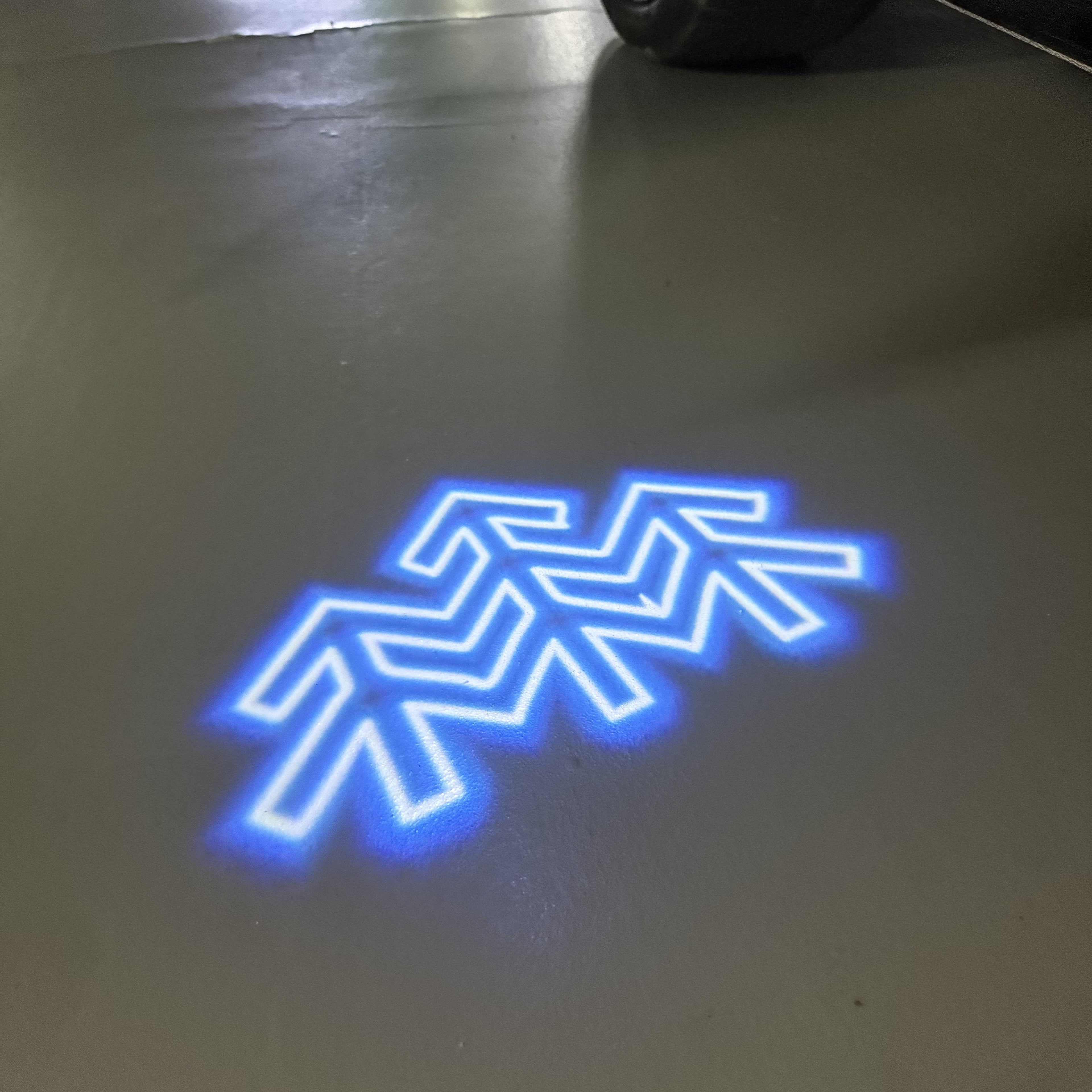 BRZ LOGO PROJECROTR أضواء Nr.03 (الكمية 1 = 1 مجموعات / 2 أضواء الباب)