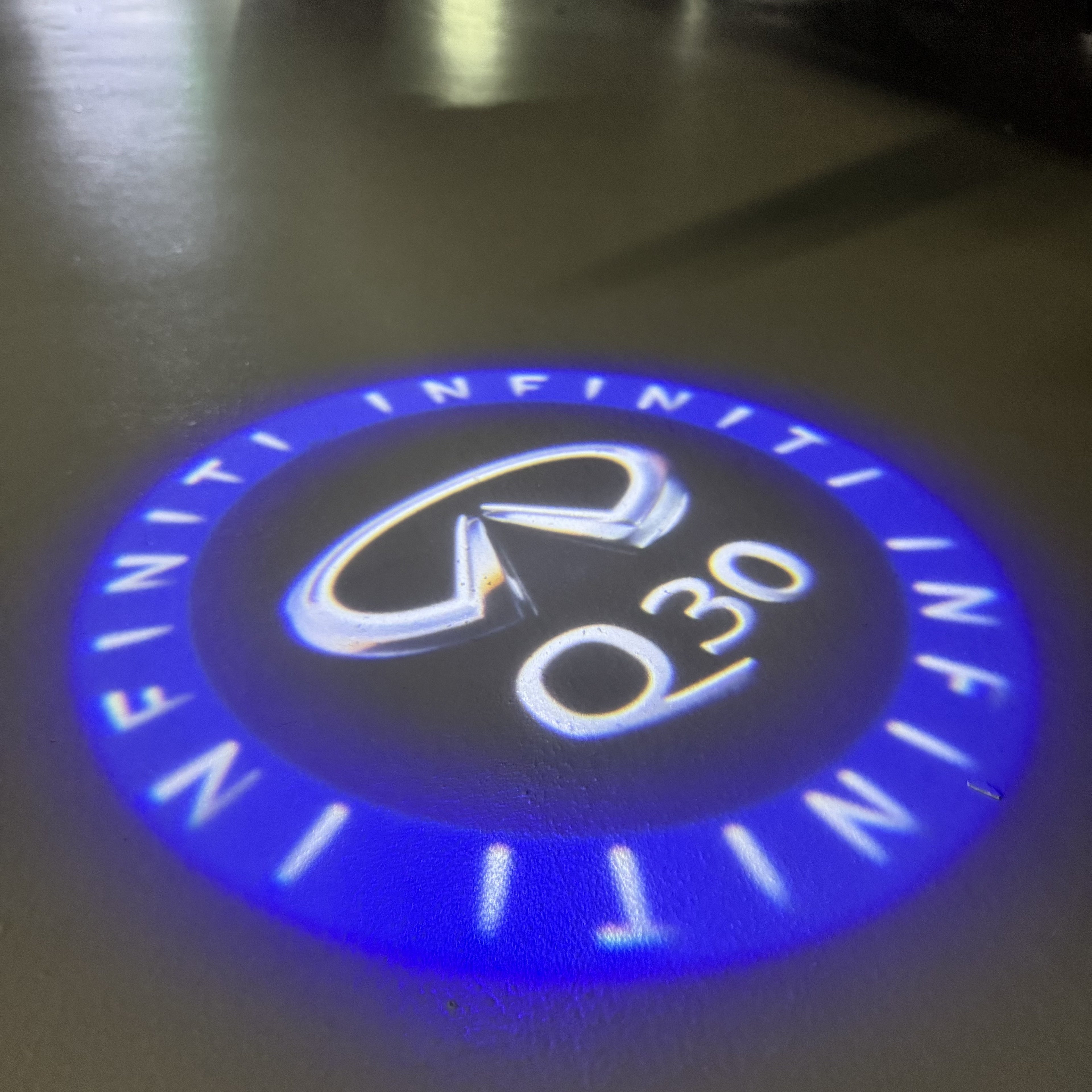 INFINITI  Q30 LOGO PROJECROTR LIGHTS  (quantity 1 = 1 sets/2 door lights)Nr.74A44