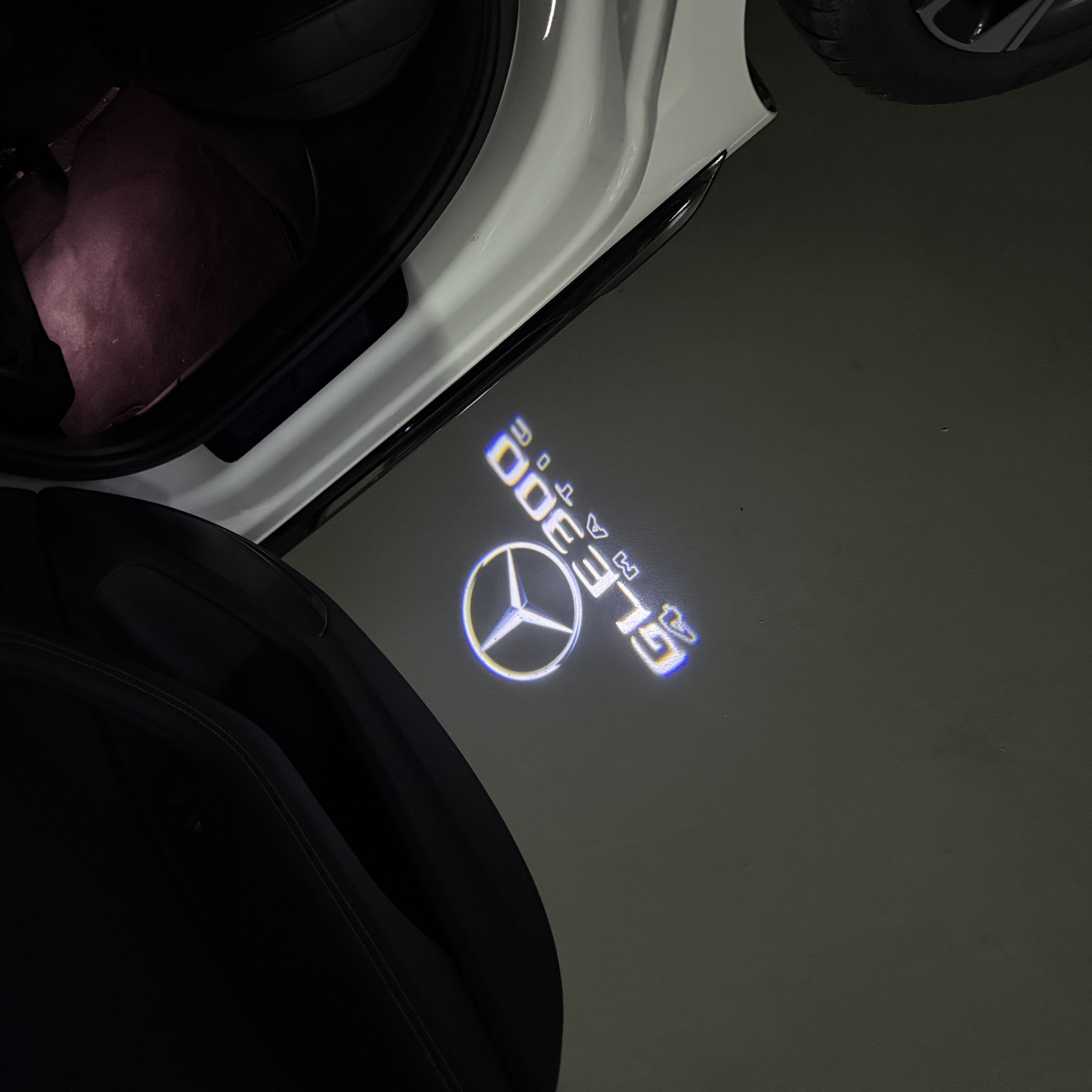 MERCEDES BENZ GLE 300 LOGO PROJECTOR LIGHTS  (quantity 1 = 1 sets/2 door lights)Nr.03f044