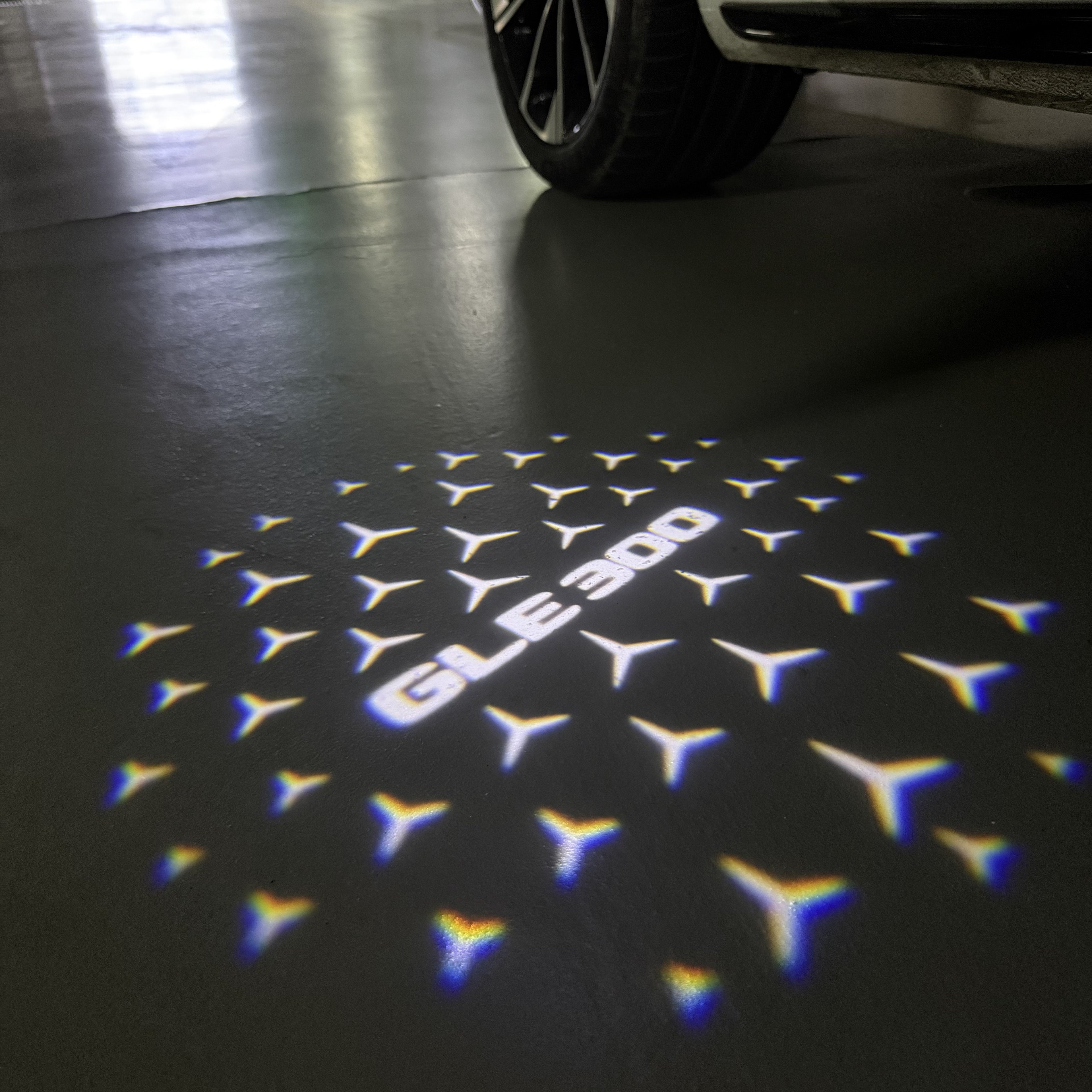 MERCEDES BENZ GLE 300 LOGO PROJECTOR LIGHTS  (quantity 1 = 1 sets/2 door lights)Nr.03f045