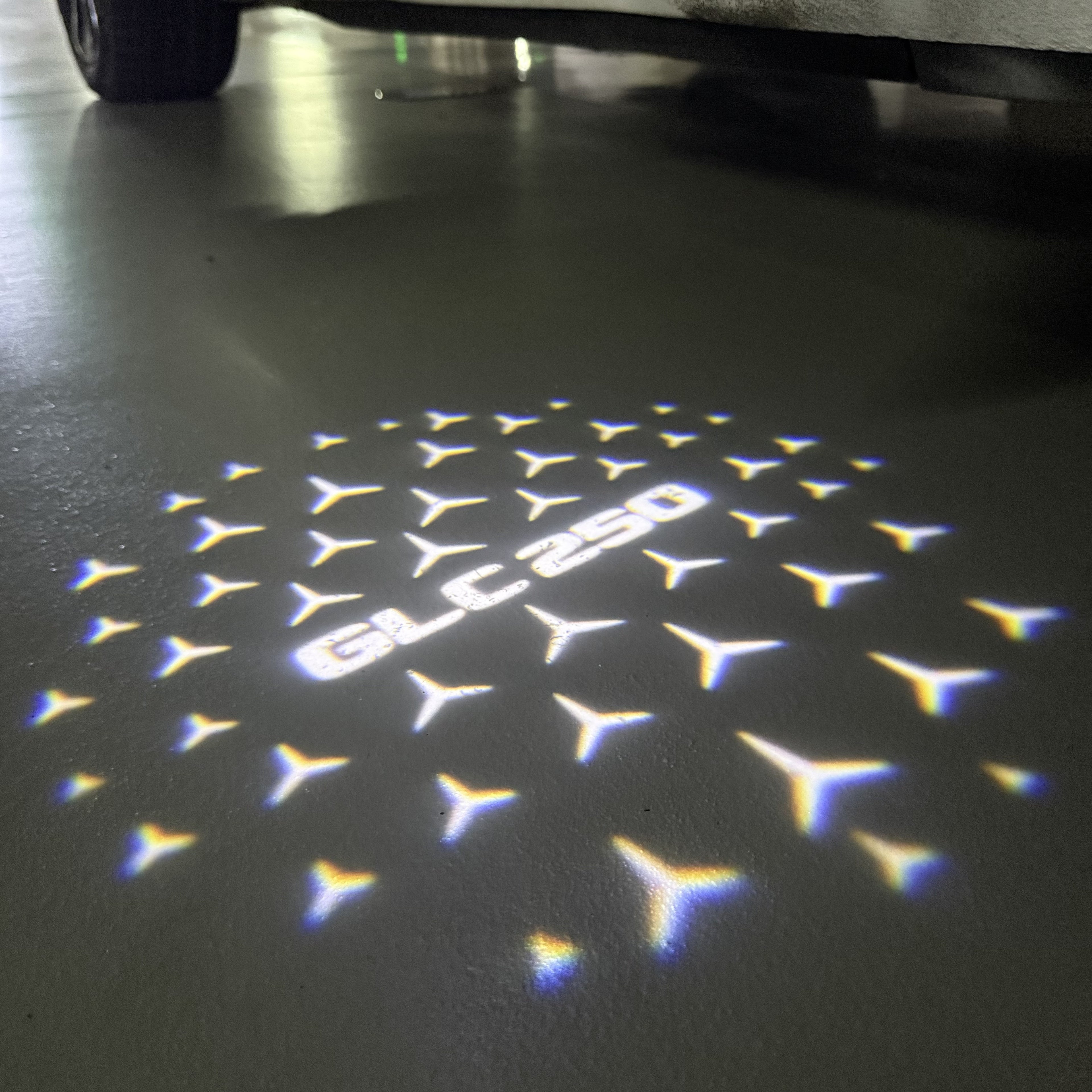 MERCEDES BENZ GLC 250 LOGO PROJECTOR LIGHTS  (quantity 1 = 1 sets/2 door lights)Nr.03f043