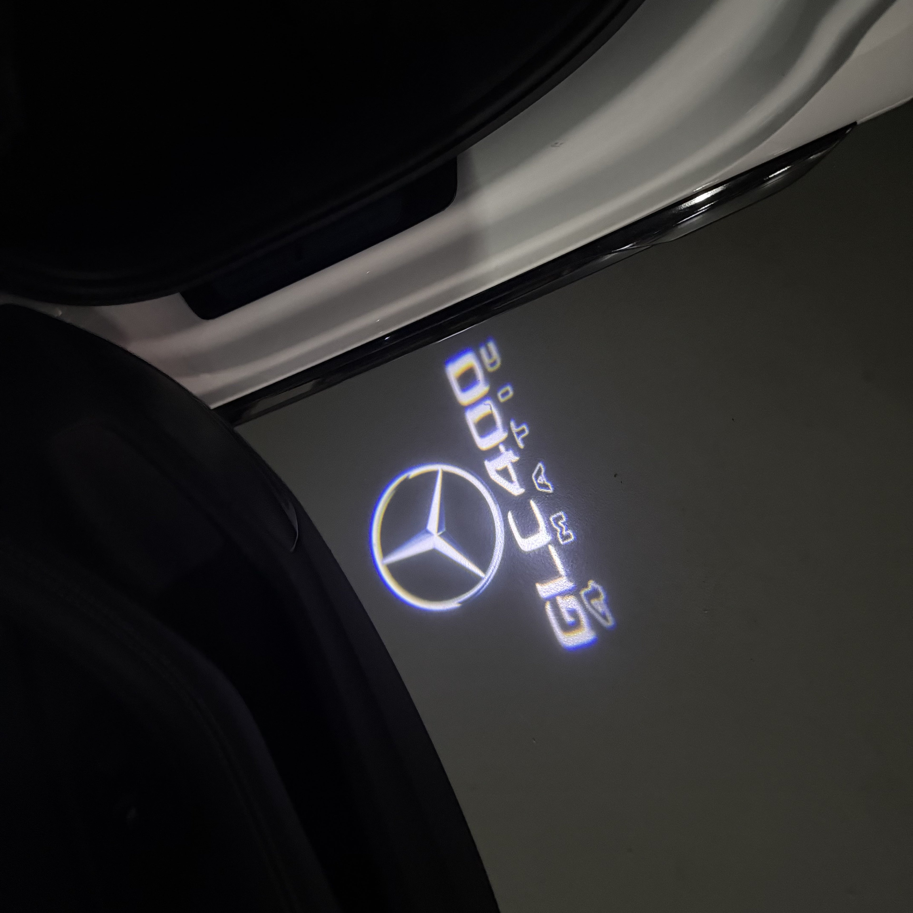 MERCEDES BENZ GLC 400 LOGO PROJECTOR LIGHTS  (quantity 1 = 1 sets/2 door lights)Nr.03f050