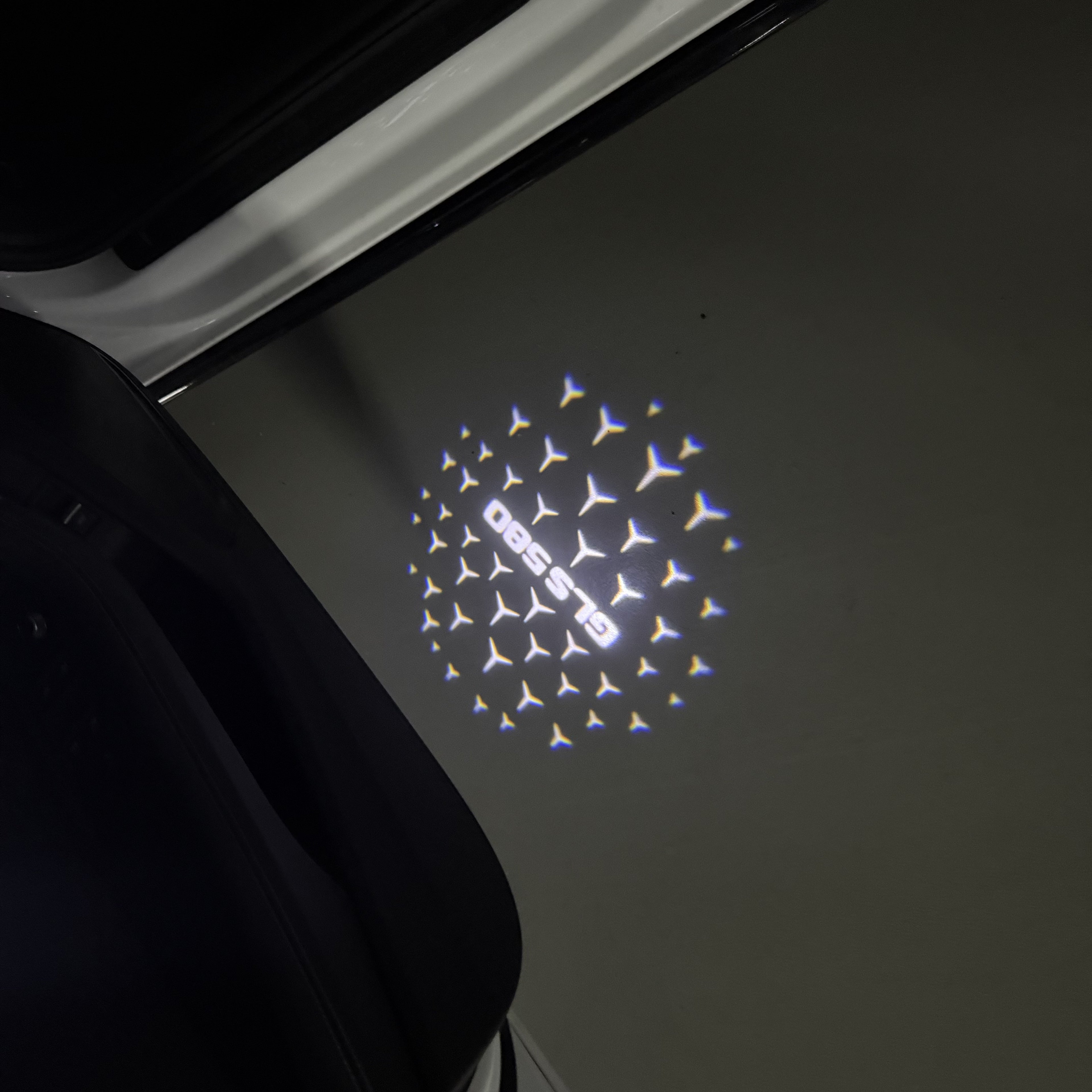MERCEDES BENZ GLS 580 LOGO PROJECTOR LIGHTS  (quantity 1 = 1 sets/2 door lights)Nr.03f045
