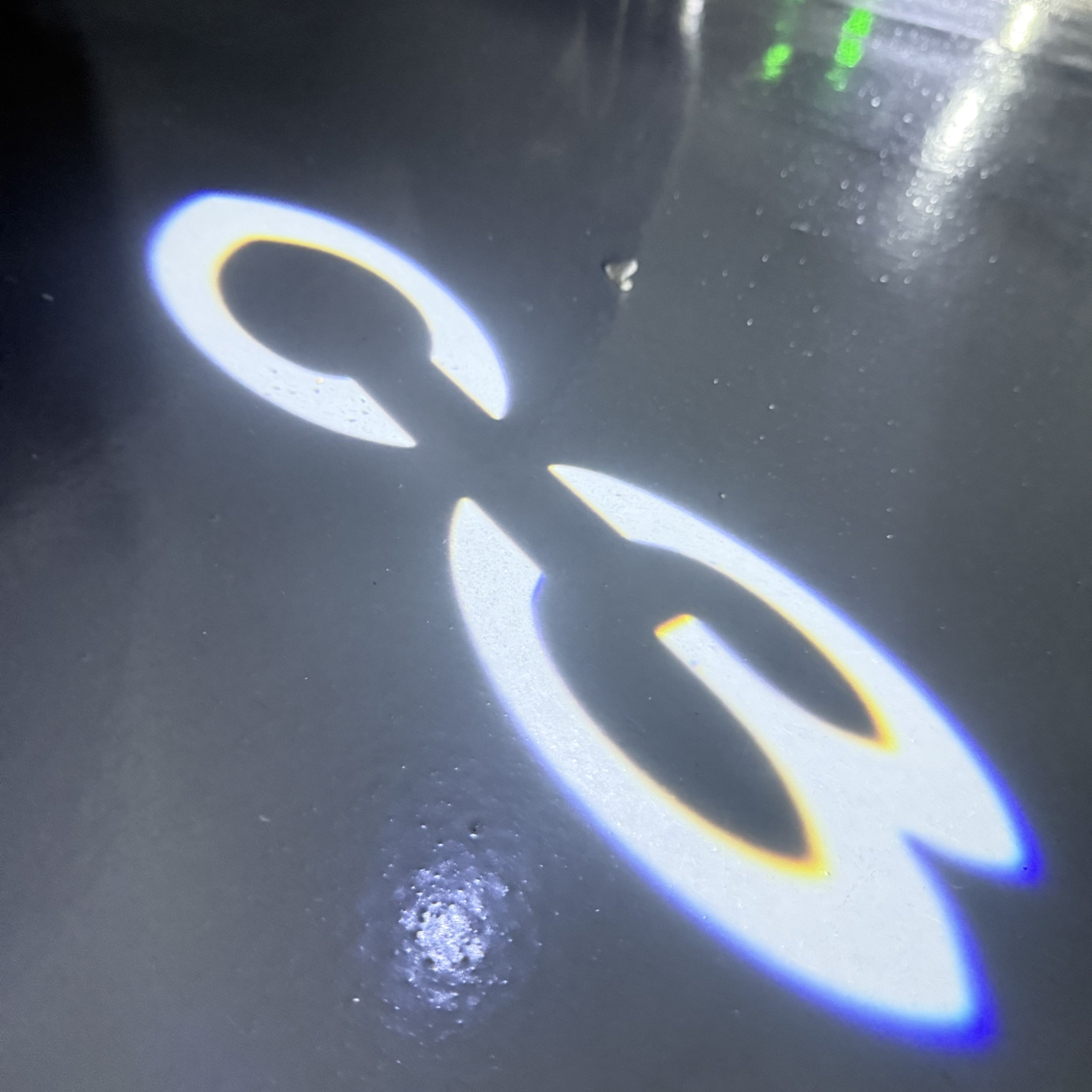 BMW M3 LOGO PROJECTOR LIGHTS Nr.24 (الكمية 1 = 1 مجموعة / 2 أضواء باب)