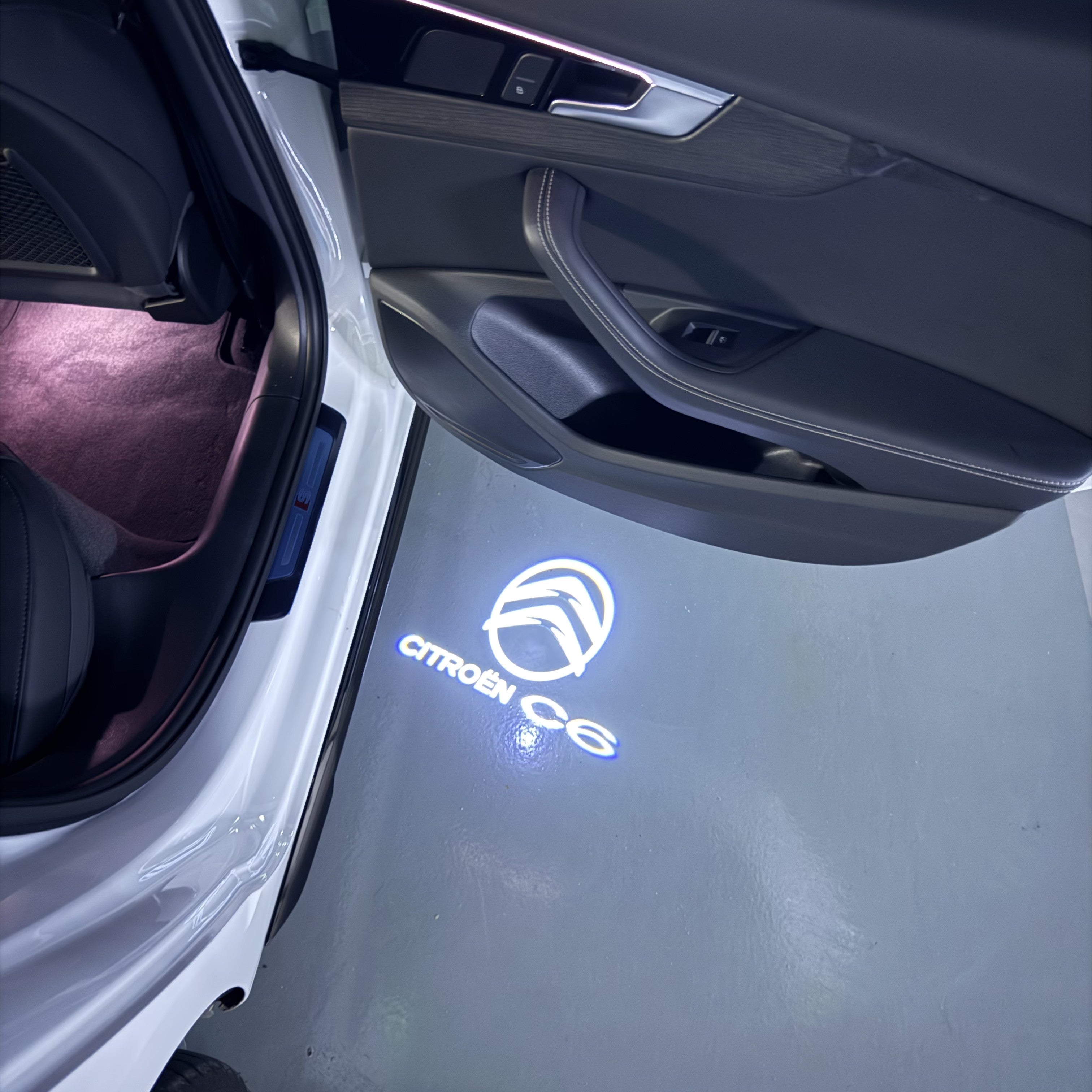 CITROËN  C6   LOGO PROJECTOT LIGHTS (quantity 1 = 1 sets/2 door lights) Nr.6024q0t0152