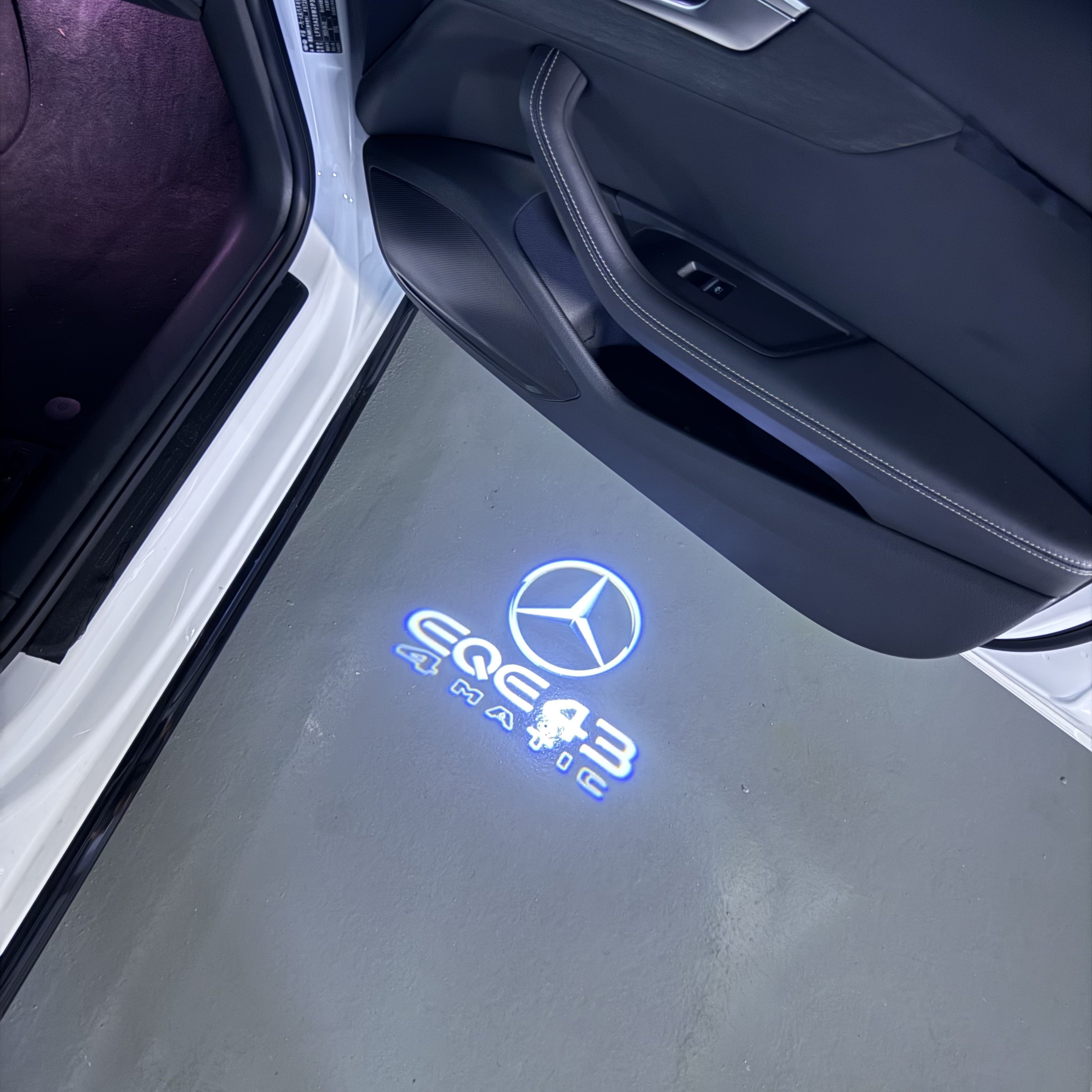 MERCEDES BENZ EQE 43  LOGO PROJECTOR LIGHTS  (quantity 1 = 1 sets/2 door lights)Nr.03f08