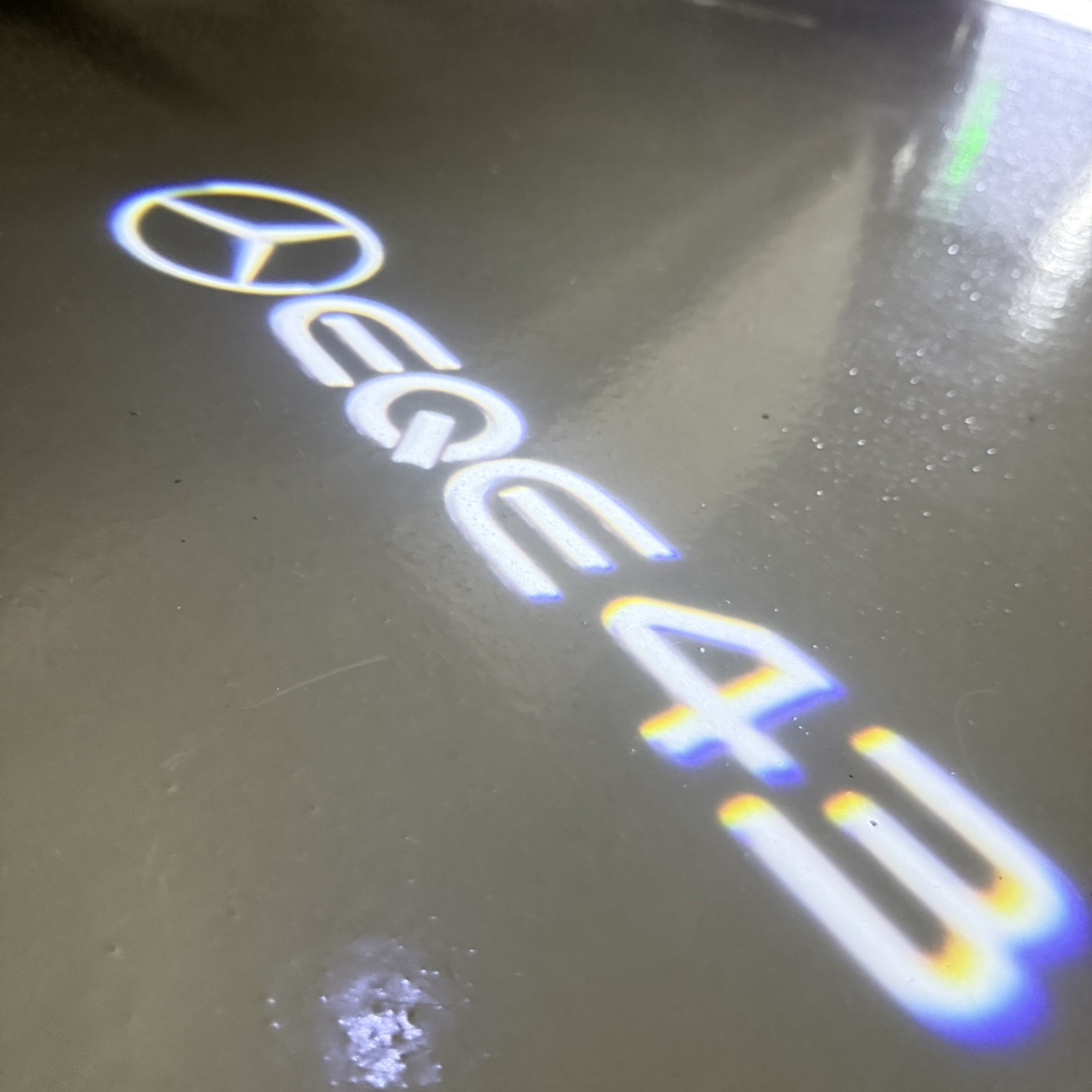 MERCEDES BENZ EQE 43  LOGO PROJECTOR LIGHTS  (quantity 1 = 1 sets/2 door lights)Nr.03f09