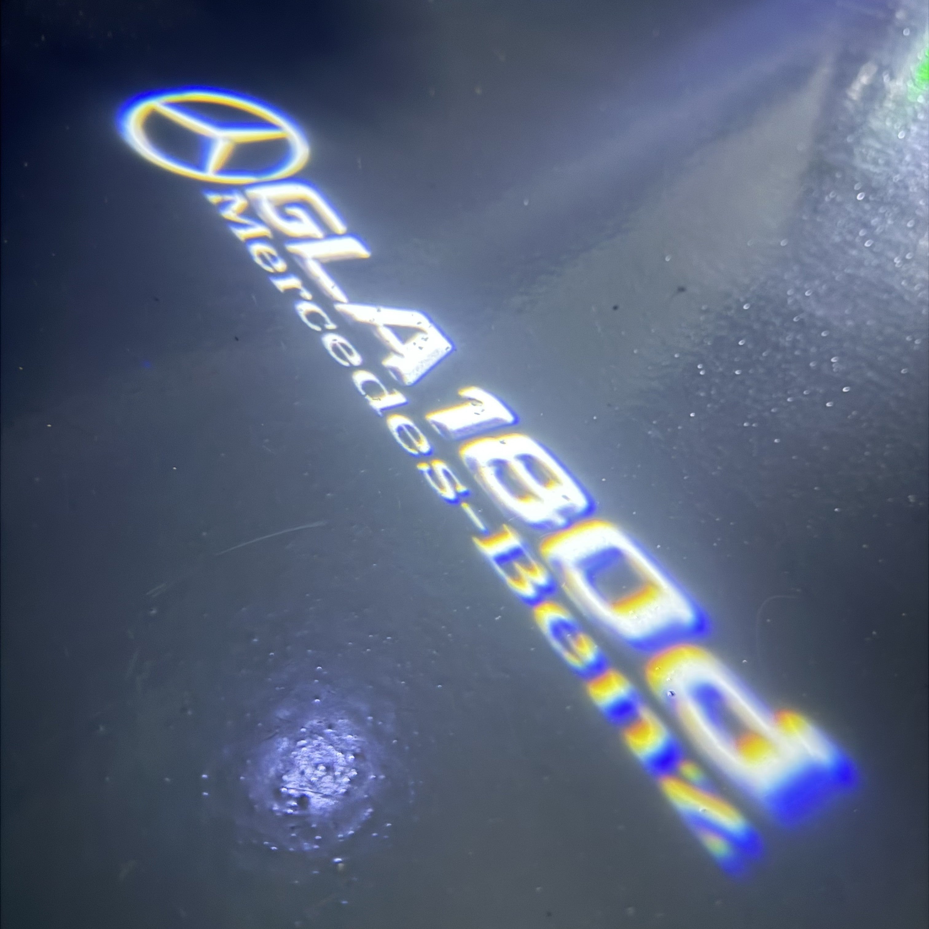 MERCEDES BENZ GLA 180d LOGO PROJECTOR LIGHTS  (quantity 1 = 1 sets/2 door lights)Nr.03f015