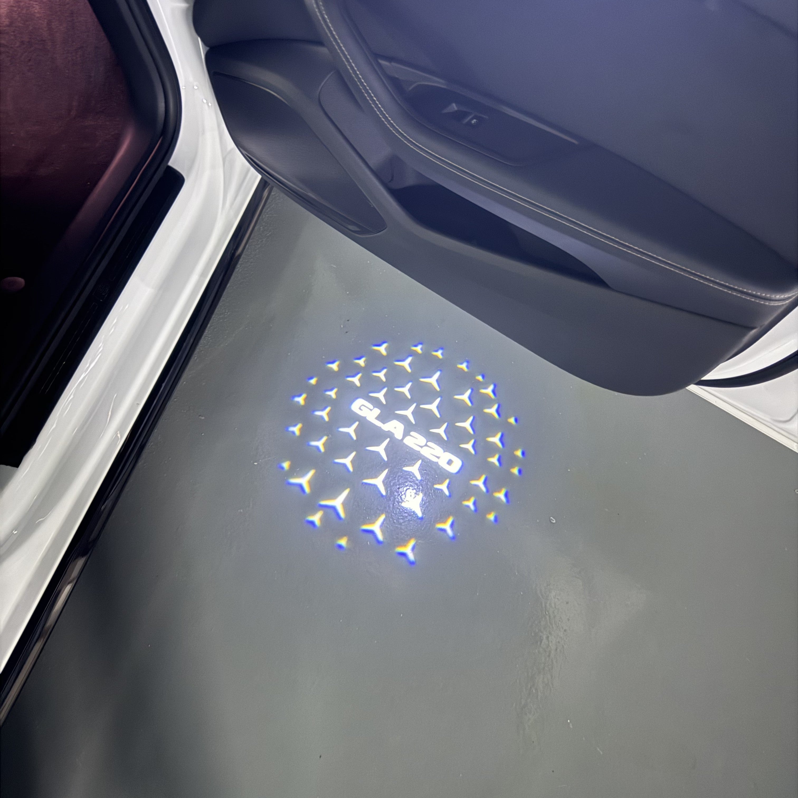 MERCEDES BENZ GLA 220 LOGO PROJECTOR LIGHTS  (quantity 1 = 1 sets/2 door lights)Nr.03f020