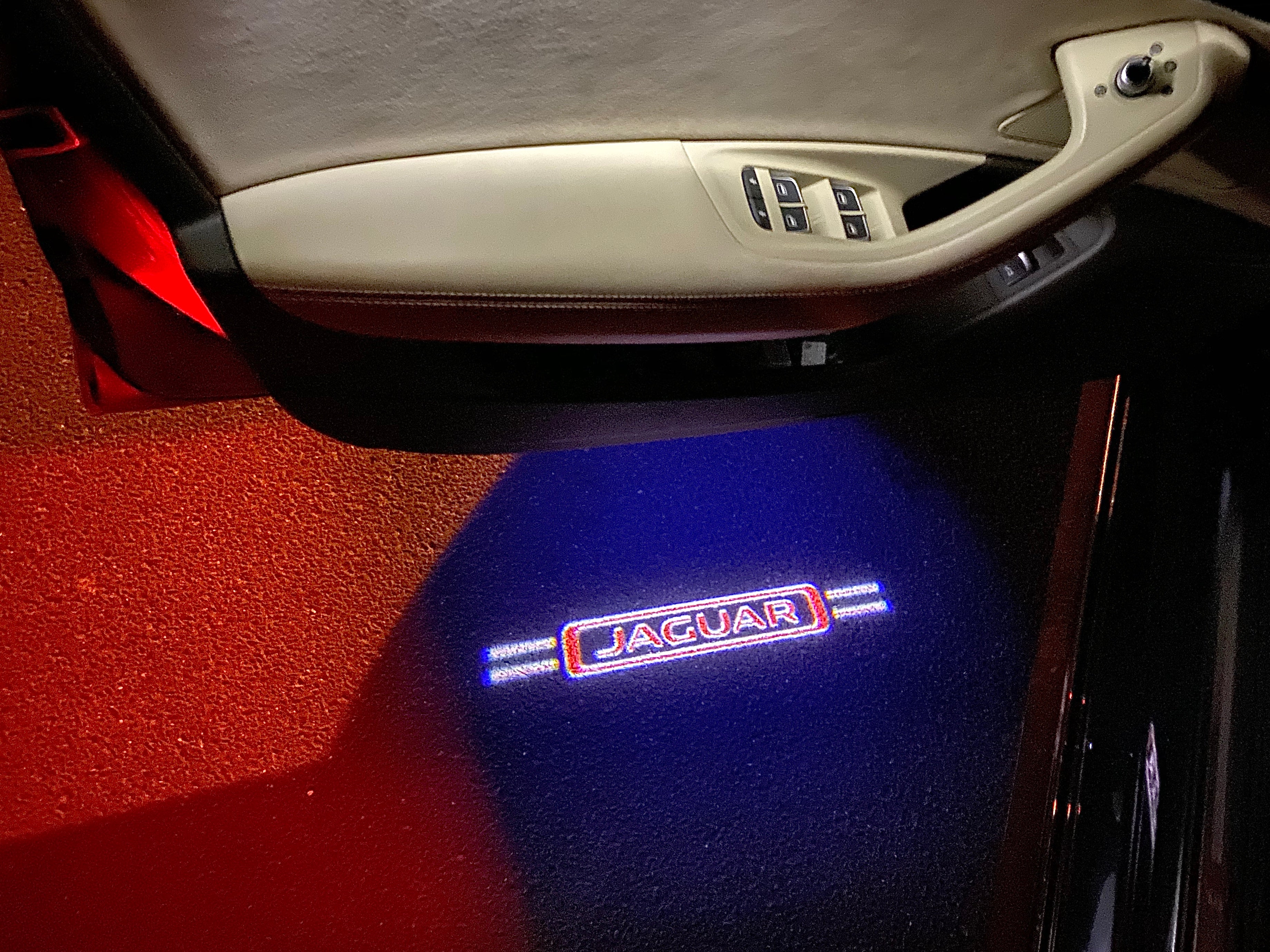 jaguar البند رقم 13 مصباح الباب