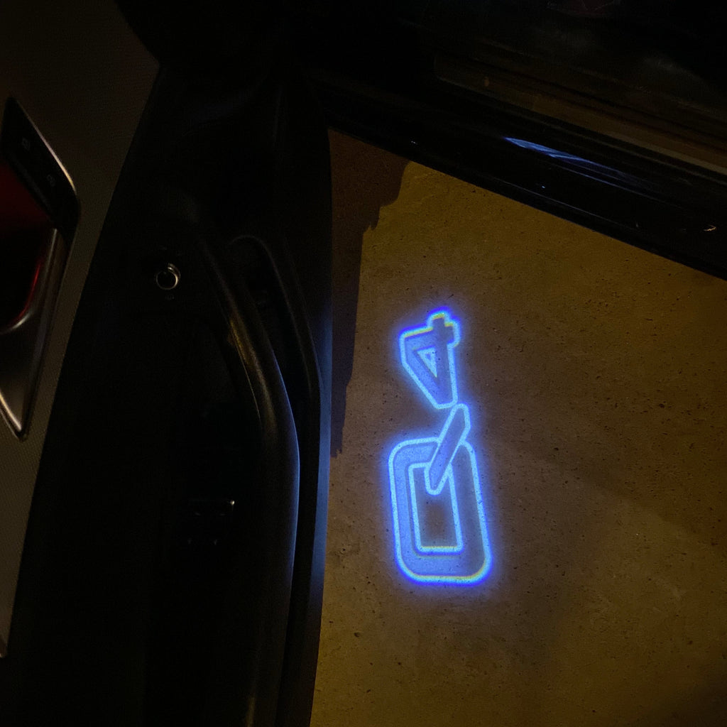 AUDI LOGO PROJECTOT LIGHTS Nr.19 (الكمية 1 = 2 Logo Films /2 أضواء الباب)