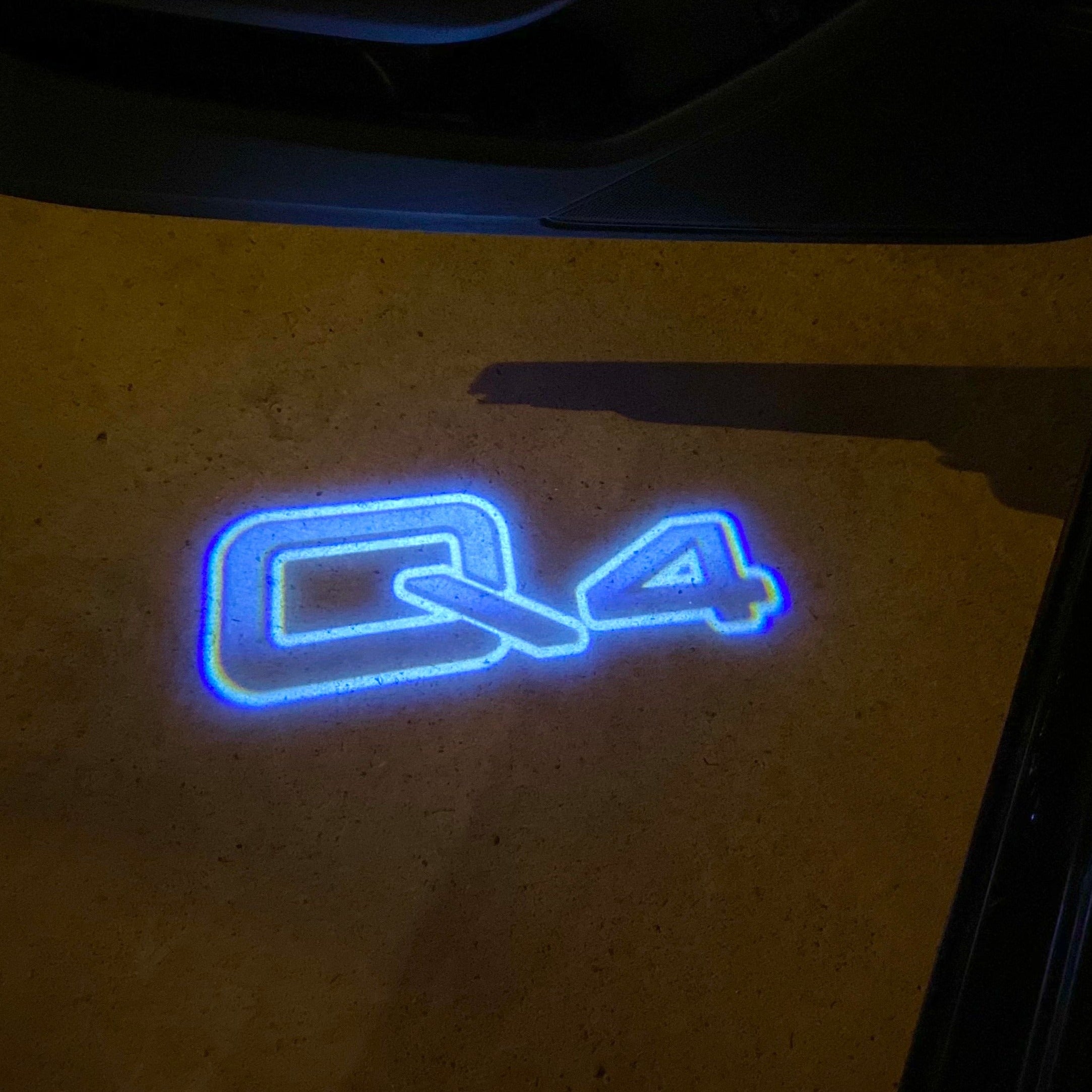 AUDI LOGO PROJECTOT LIGHTS Nr.19 (الكمية 1 = 2 Logo Films /2 أضواء الباب)