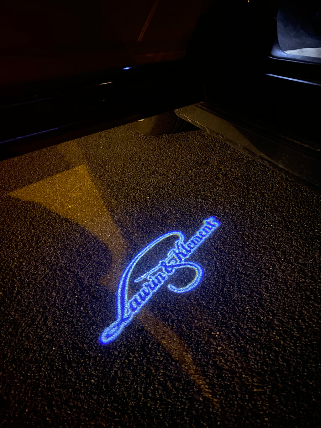 SKODA Laurin &amp; klement شعار LOGO PROJECTOT أضواء Nr.19 (الكمية 1 = 2 شعار الأفلام / 2 أضواء الباب)