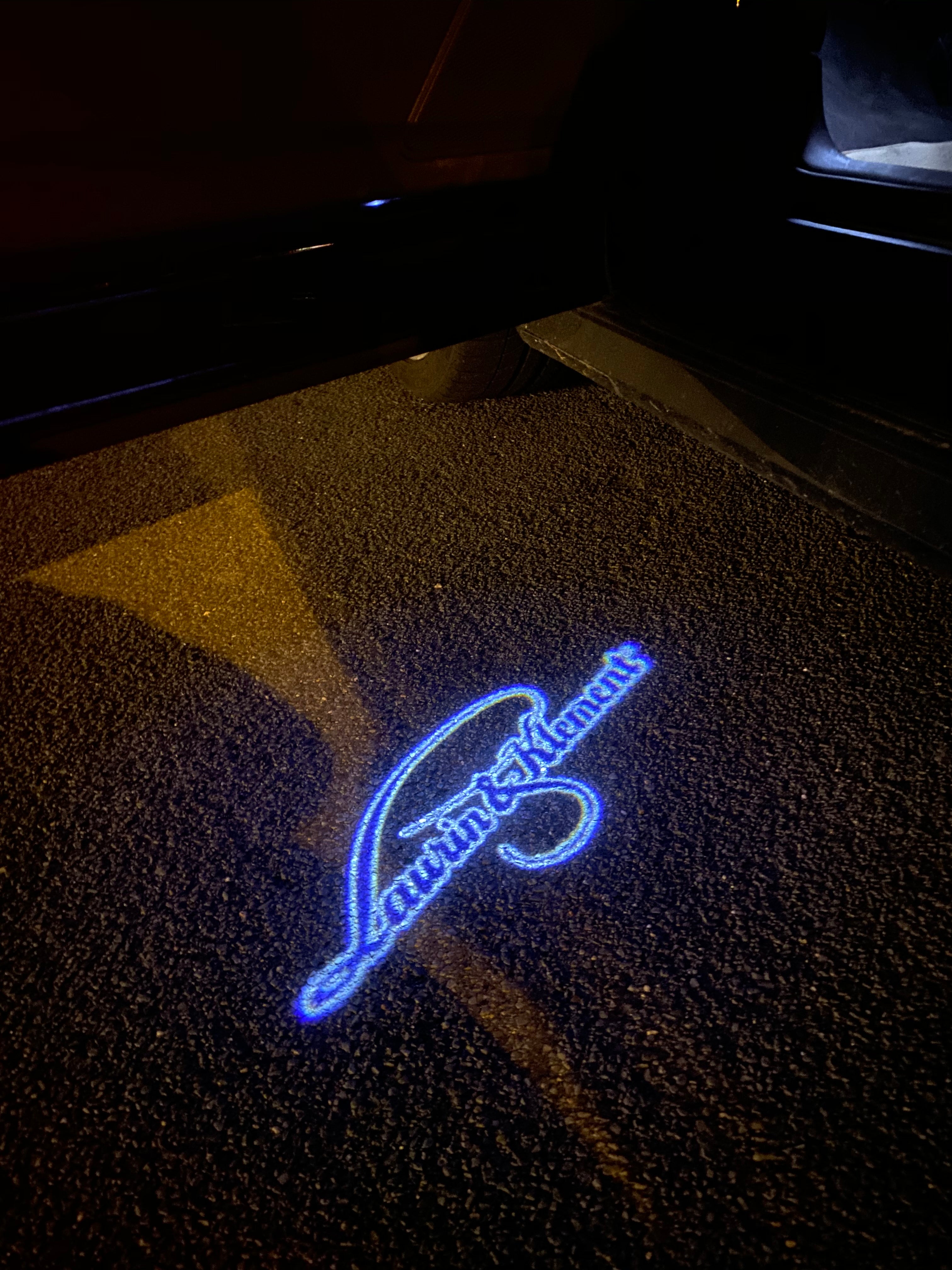 SKODA Laurin &amp; klement شعار LOGO PROJECTOT أضواء Nr.19 (الكمية 1 = 2 شعار الأفلام / 2 أضواء الباب)