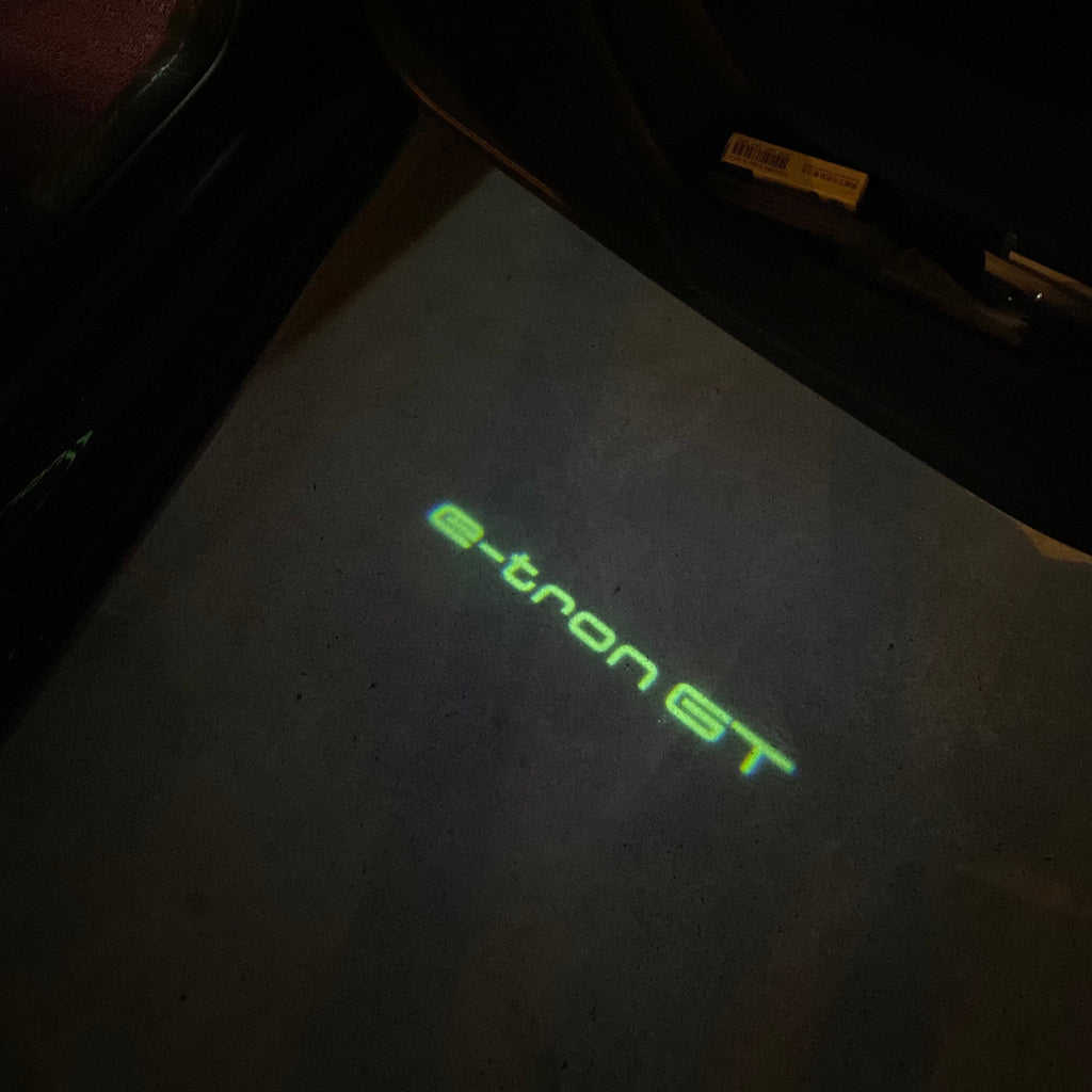 AUDI LOGO PROJECTOT LIGHTS Nr.19 (الكمية 1 = 2 Logo Films /2 أضواء الباب)
