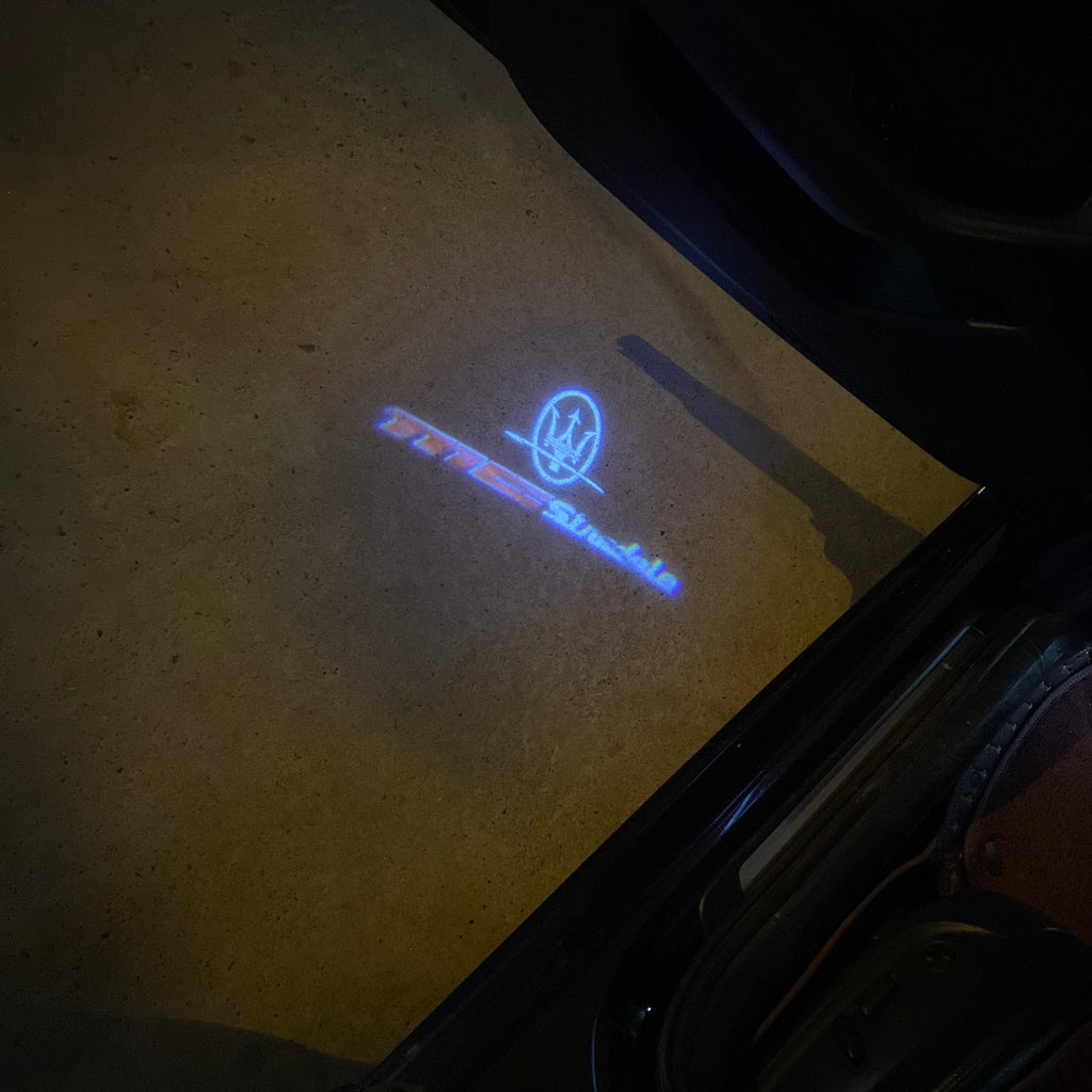 مازيراتي LOGO PROJECROTR أضواء Nr.01 (الكمية 1 = 1 مجموعات / 2 أضواء الباب)