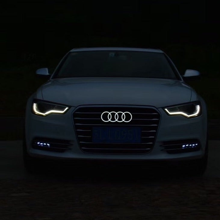 أودي الجبهة جريل الشعار LED