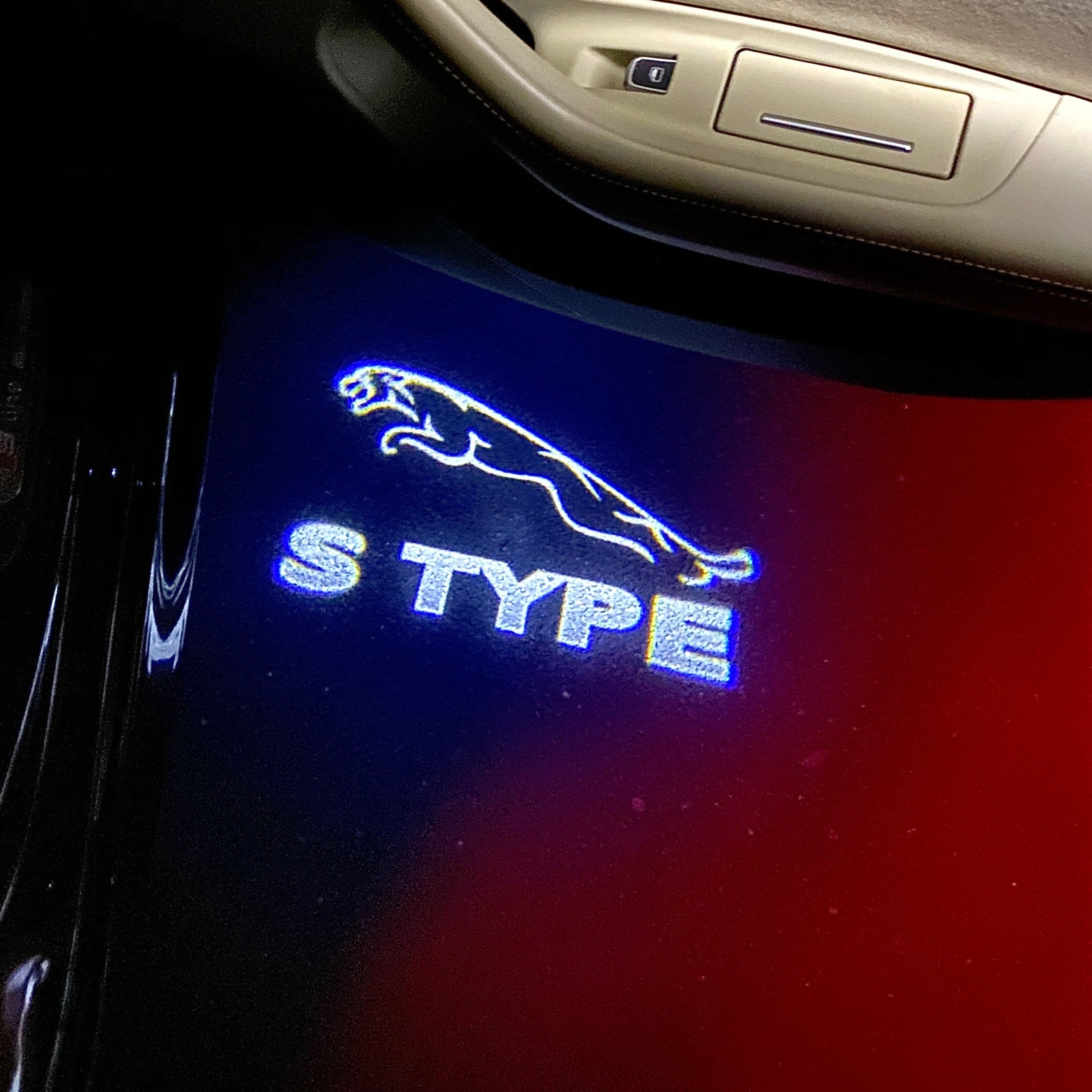 جاكوار LOGO PROJECROTR أضواء Nr.134 (كمية 1 = 1 مجموعات / 2 أضواء الباب)