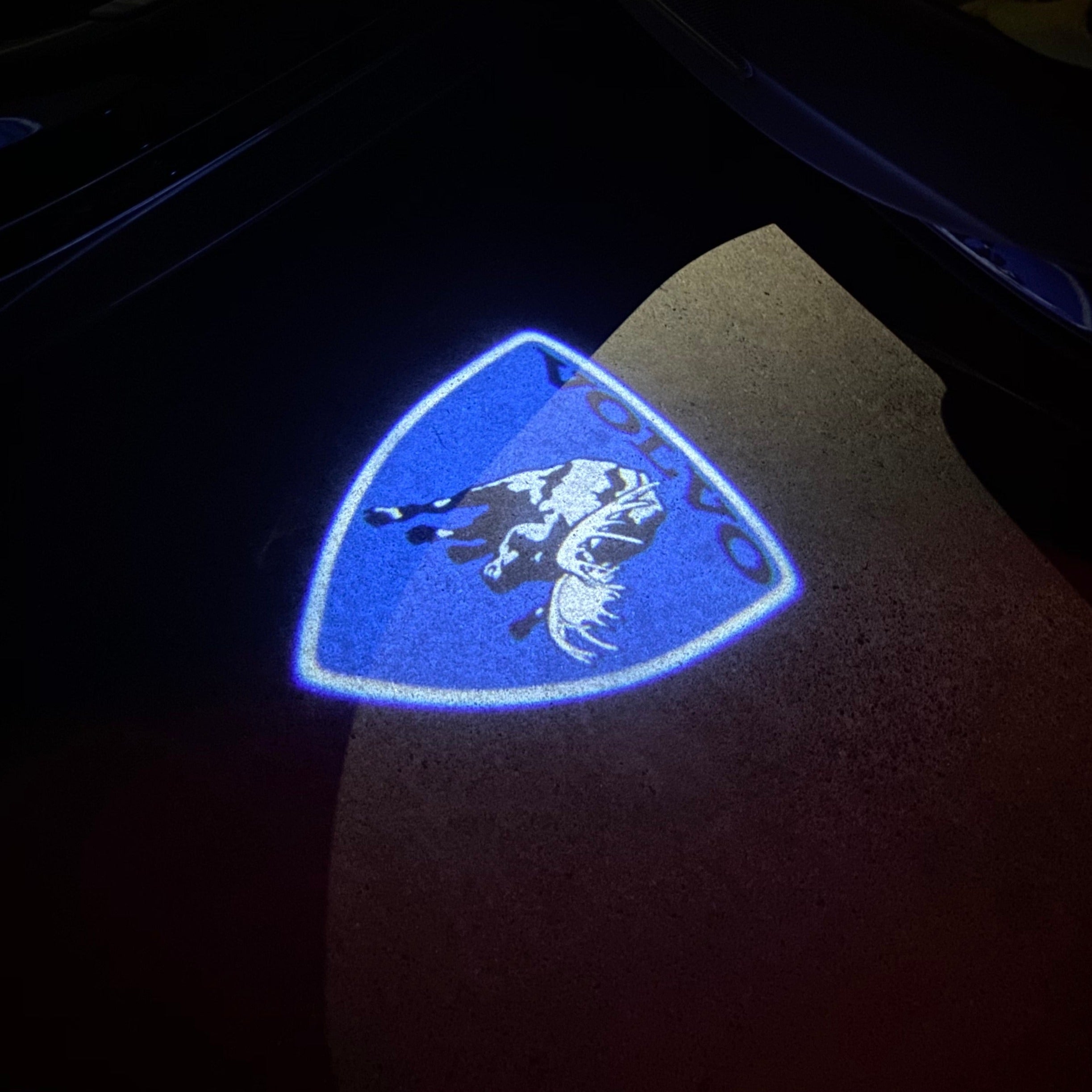 فولفو LOGO PROJECROTR أضواء Nr.73 (الكمية 1 = 2 شعار فيلم / 2 أضواء الباب)