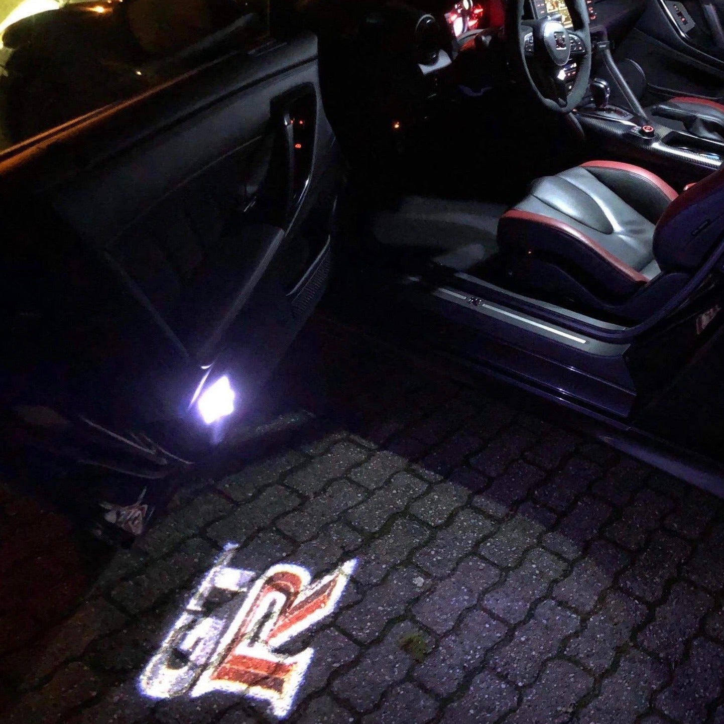 GTR R35 PROJECTOT LIGHTS Nr.01 (quantity 1 = 2 Logo Films /2 door lights）