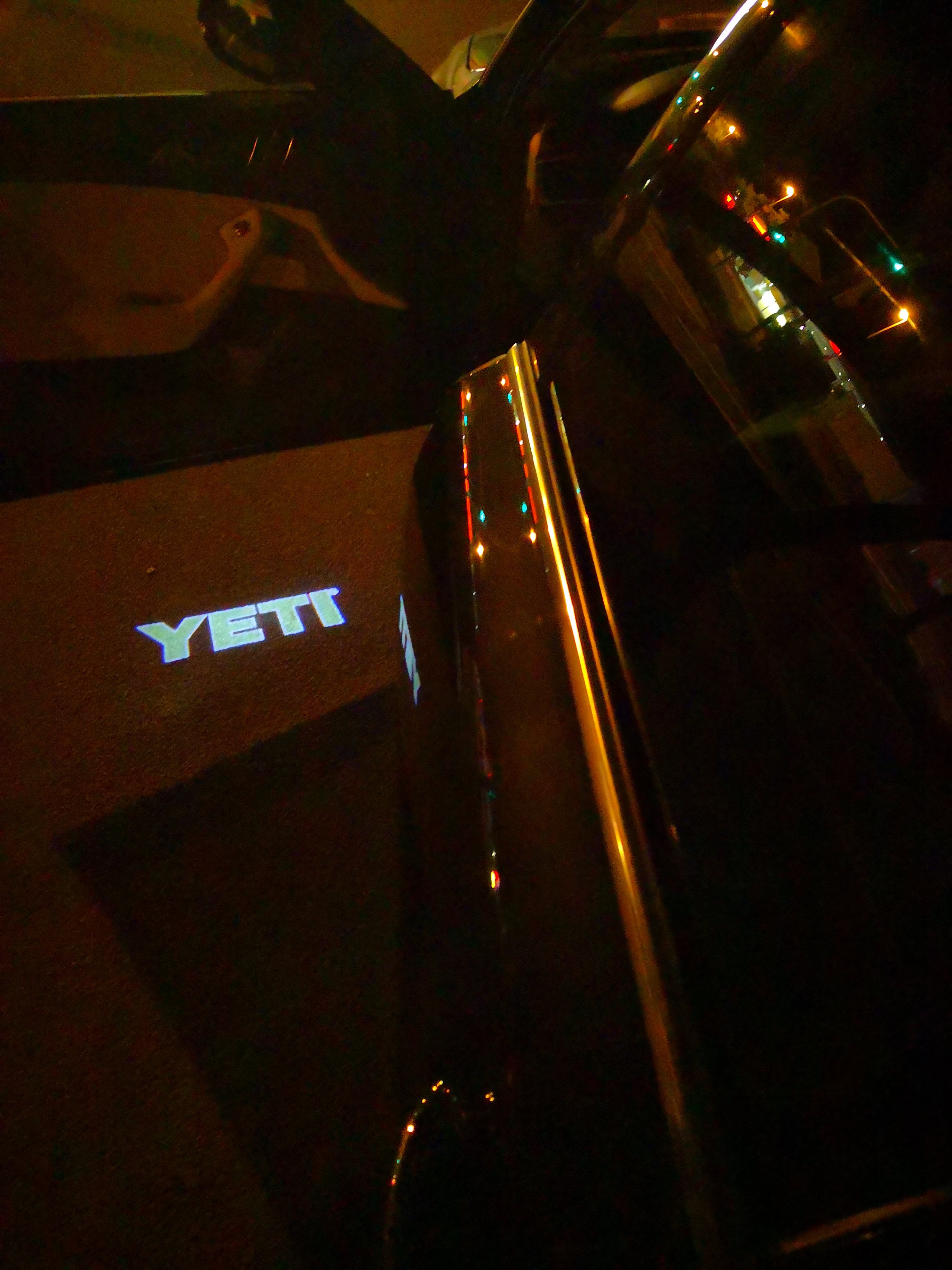 SKODA YETI LOGO PROJECTOT LIGHTS Nr.116 (quantity  1 =  2 Logo Film /  2 door lights)