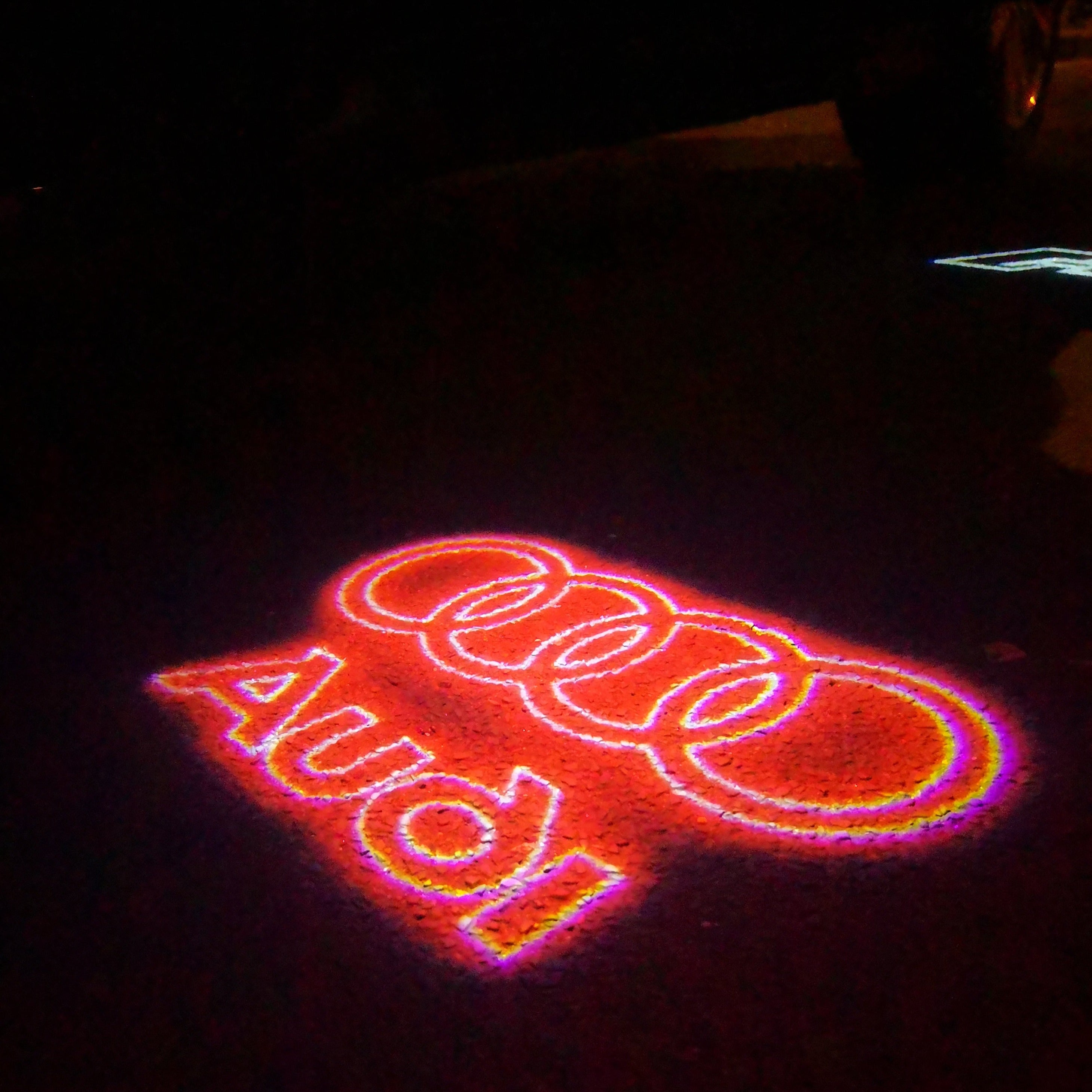 AUDI LOGO PROJECTOT LIGHTS Nr.19 (الكمية 1 = 2 Logo Films /2 أضواء الباب)