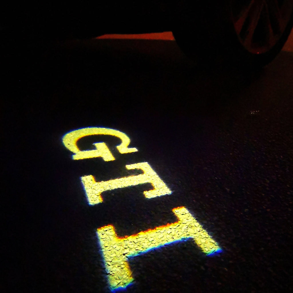 فولكس واجن الباب أضواء GTI شعار Nr. 48 (كمية 1 = 2 شعار الأفلام / 2 أضواء الباب)