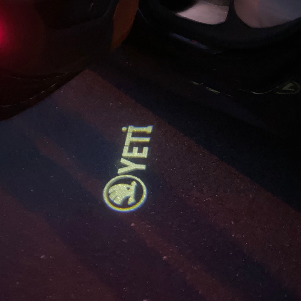 SKODA YETI LOGO LIGHTS Nr.111 (كمية 1 = 2 لوغو فيلم / 2 بواسطة الأضواء)