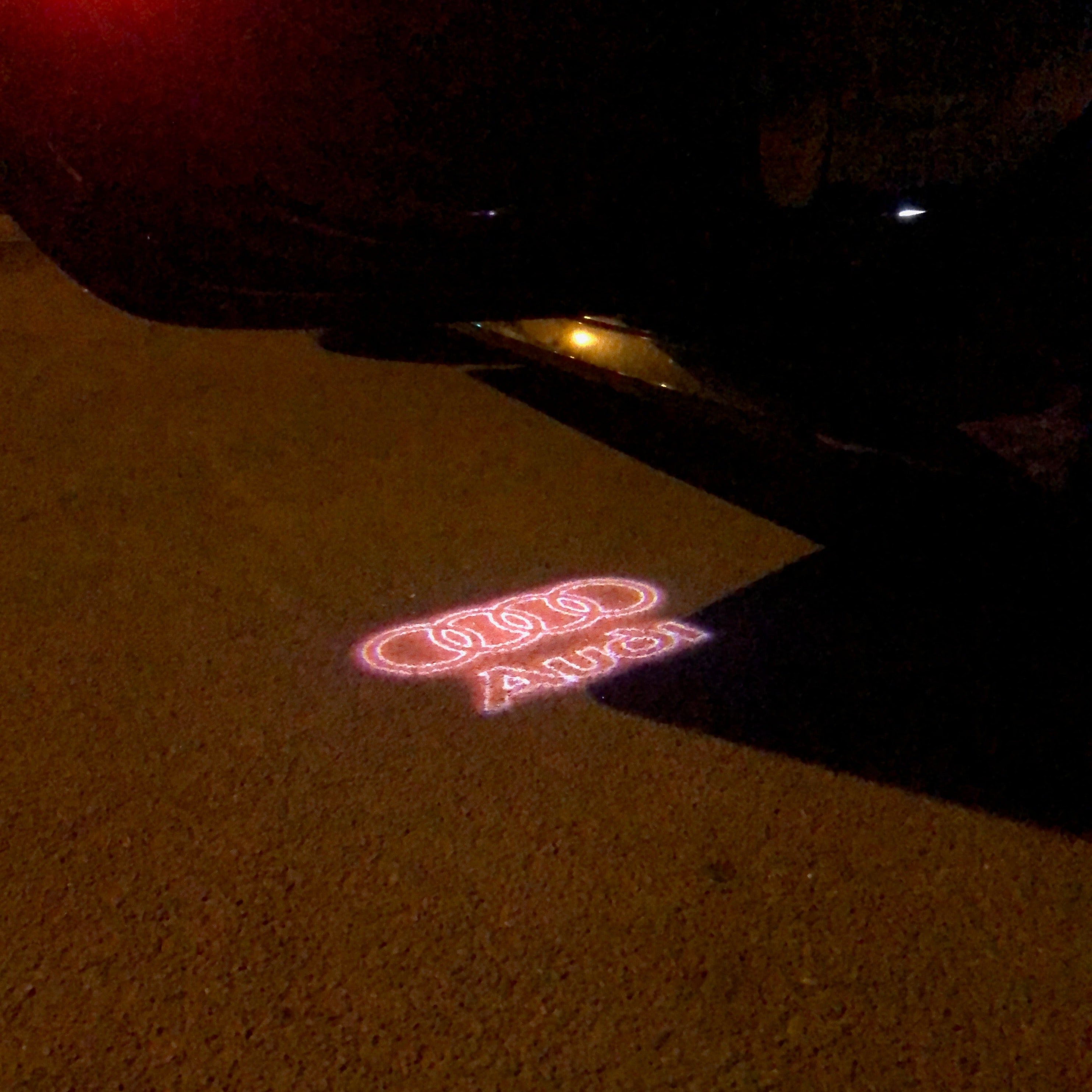 AUDI LOGO PROJECTOT LIGHTS Nr.19 (الكمية 1 = 2 Logo Films /2 أضواء الباب)
