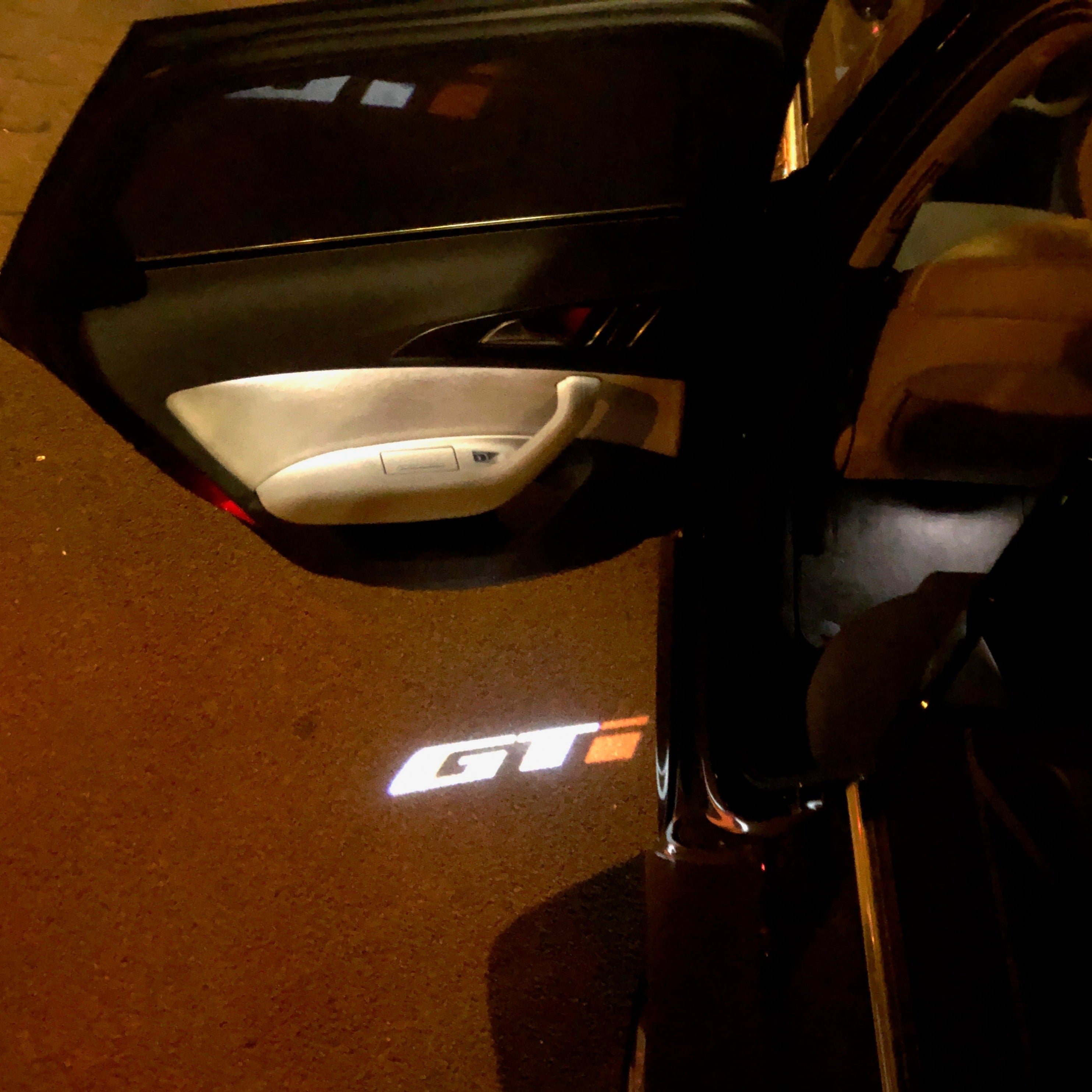 Volkswagen Door lights GTI Logo  Nr. 47    (quantity 1 = 2 Logo Films /2 door lights）