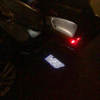 AUDI LOGO PROJECTOT LIGHTS Nr.19 (الكمية 1 = 2 Logo Films /2 أضواء الباب)